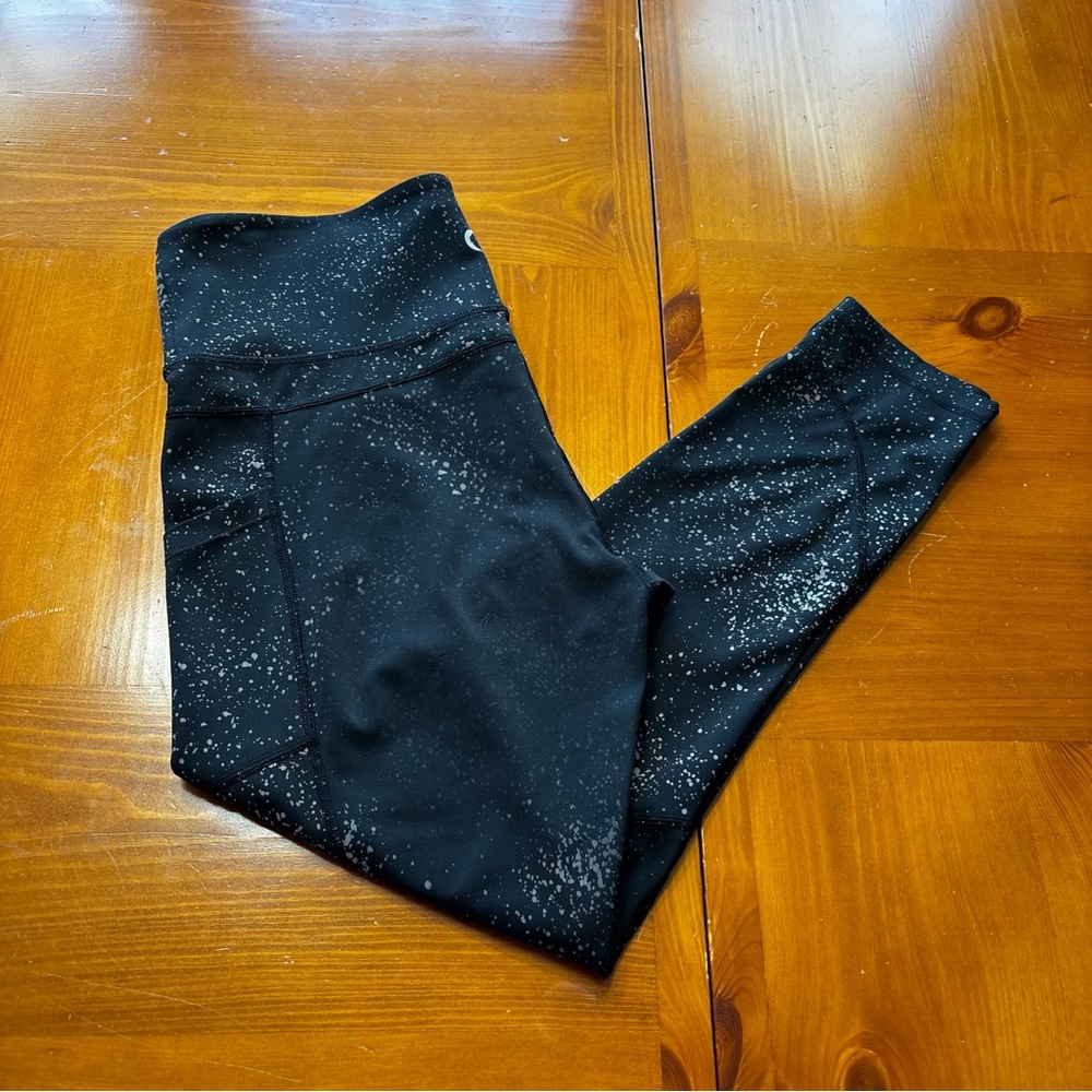 ZYIA Active Black Reflective Pocket Light n Tight Leggings Athletic Size 8-10 - Picture 3 of 12